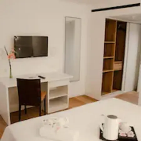 Fergus Paraiso - Adults Only 3*