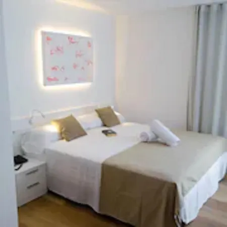 Отель Fergus Paraiso - Adults Only 3*