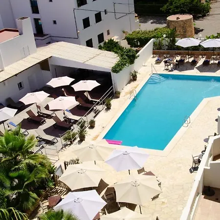 Fergus Paraiso - Adults Only