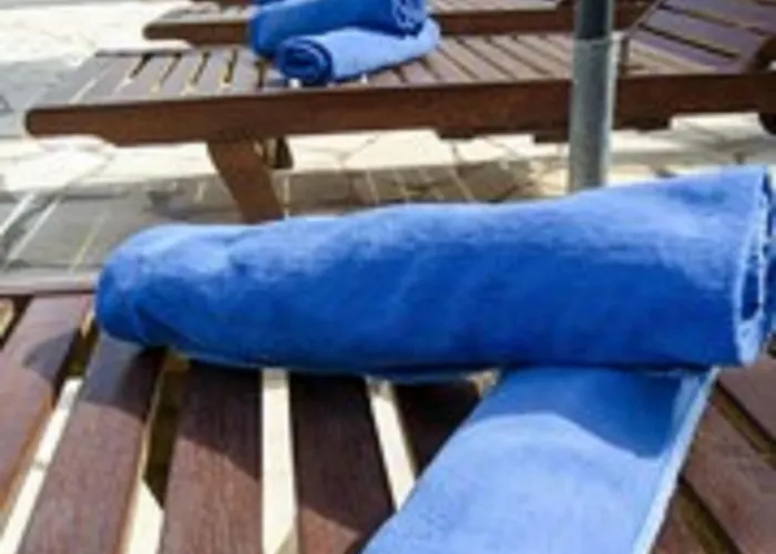 Fergus Paraiso - Adults Only 3*