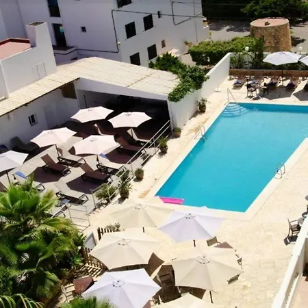 Fergus Paraiso - Adults Only Hotel