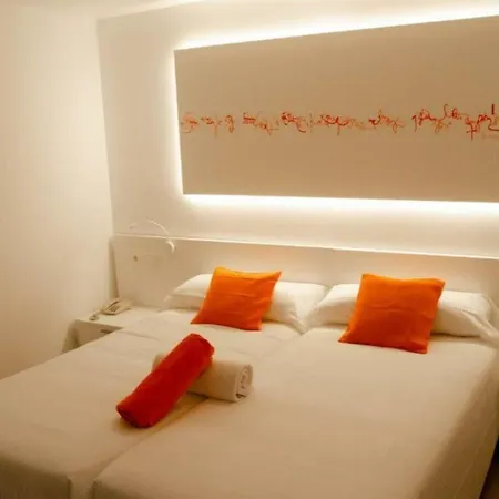 Fergus Paraiso - Adults Only 3*