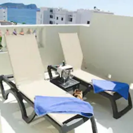 Fergus Paraiso - Adults Only 산타 에우랄리아 데 리오