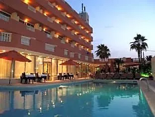 Fergus Paraiso - Adults Only 3*