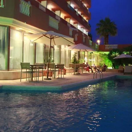 Fergus Paraiso - Adults Only 酒店