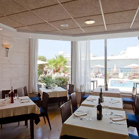 酒店 Fergus Paraiso - Adults Only 3*