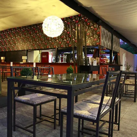 Fergus Paraiso - Adults Only 3* 산타 에우랄리아 데 리오