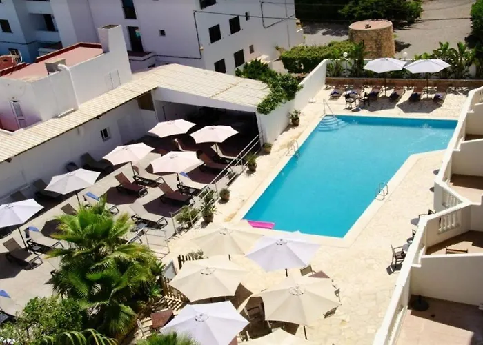 Fergus Paraiso - Adults Only Отель