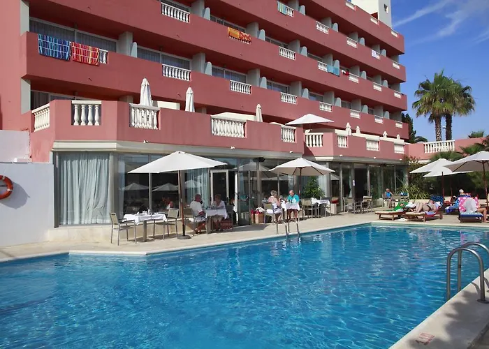 Fergus Paraiso - Adults Only 3*